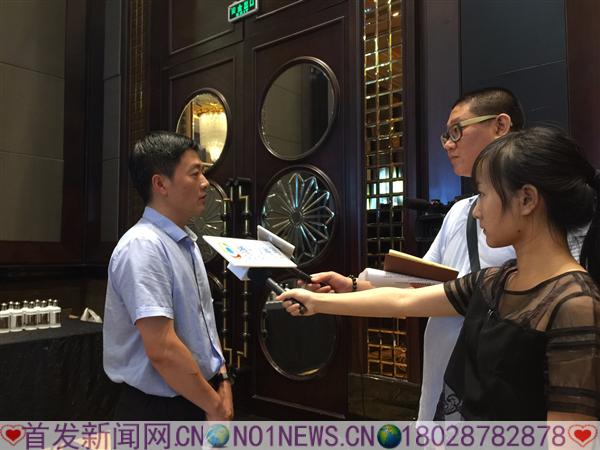 6月29日,贵州雷山旅游、招商、茶叶推介会在深圳大中华喜来登酒店召开。参加会议的十几家媒体和客商连番“烤问”县长。.JPG